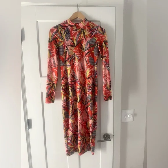 Multicolored Bodycon Dress - Picture 9 of 14